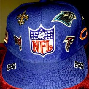 Vintage Blue Size 7 3/8 All 16 NFC NFL team Logos